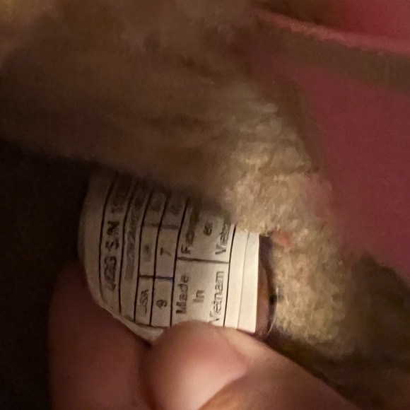 Ugg Fluff Yeah Platform slide size 9 - Picture 2 of 6